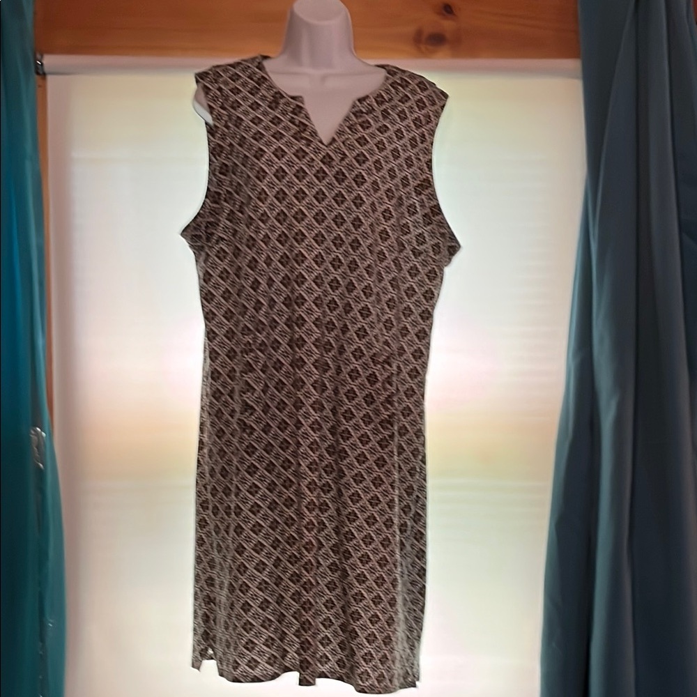 Liz Claiborne Beige/Taupe Sleeveless V-Neck Sundress